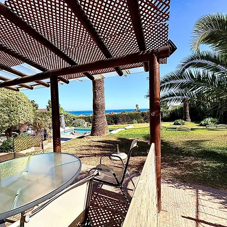 Feriehus Tranquilla - Sea View With Pool - Walk To - Family And Pet Friendly *